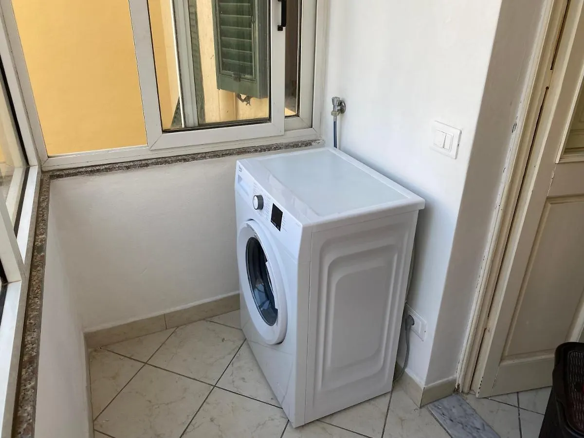 Civico10, Appartamento Centrale Con Parcheggio E Terrazzo 피옴비노